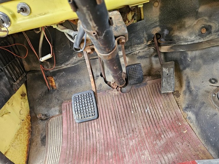 1975-ford-f750-image-17