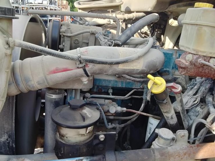 2002-international-durastar-4300-image-7