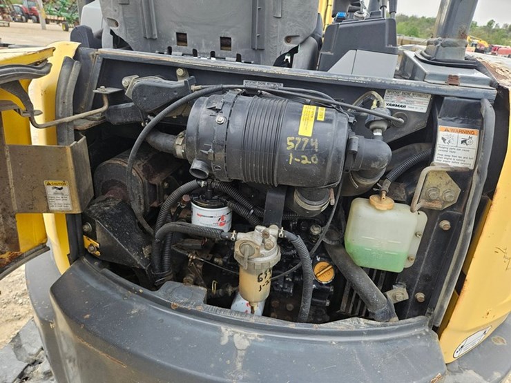 new-holland-e35sr-image-23