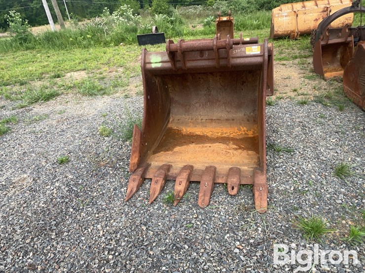 2004-geith-volvo-s2-48”-excavator-bucket-image-2