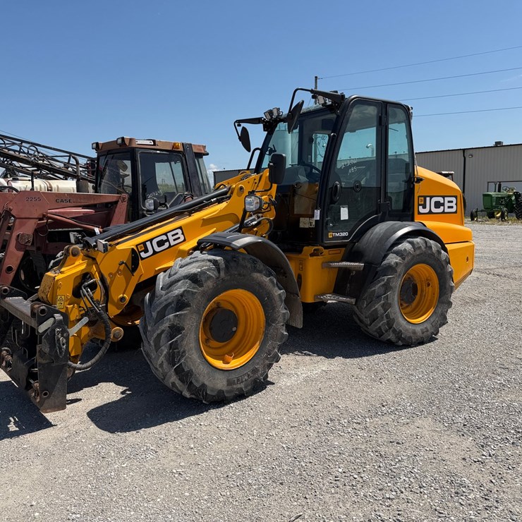 JCB TM320
