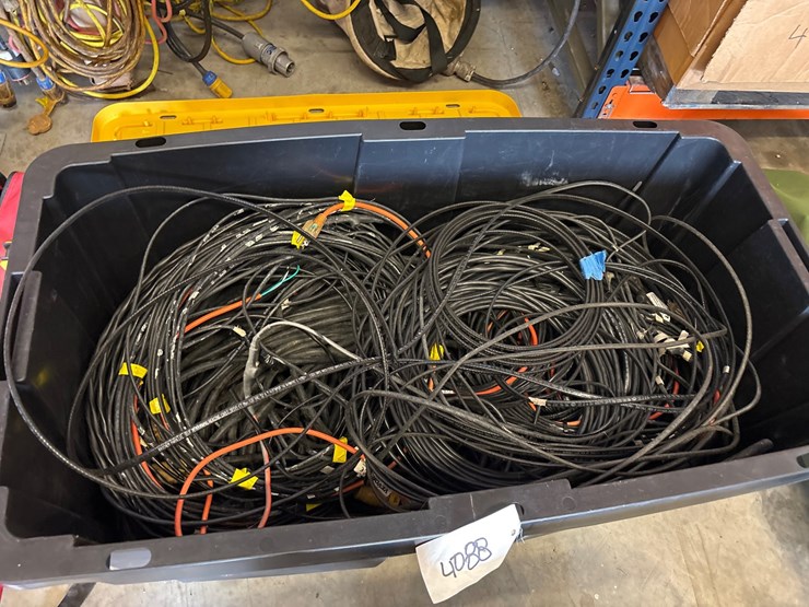 #4088-•-large-box-of-electrical-cables-image-1