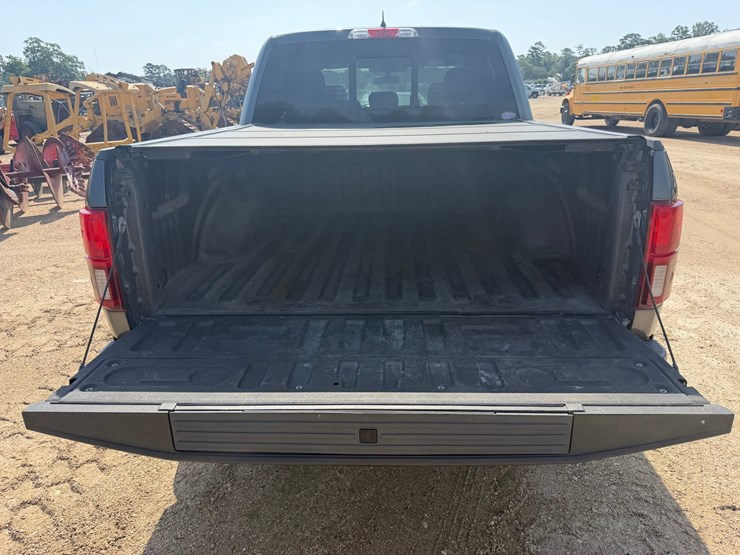 2019-ford-f150-image-6