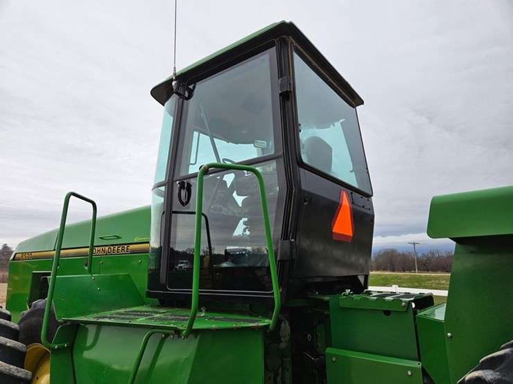john-deere-8570-image-23