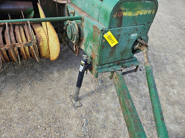 john-deere-24t-image-45