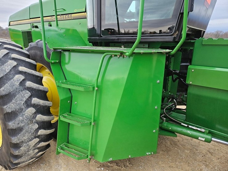 john-deere-8570-image-21