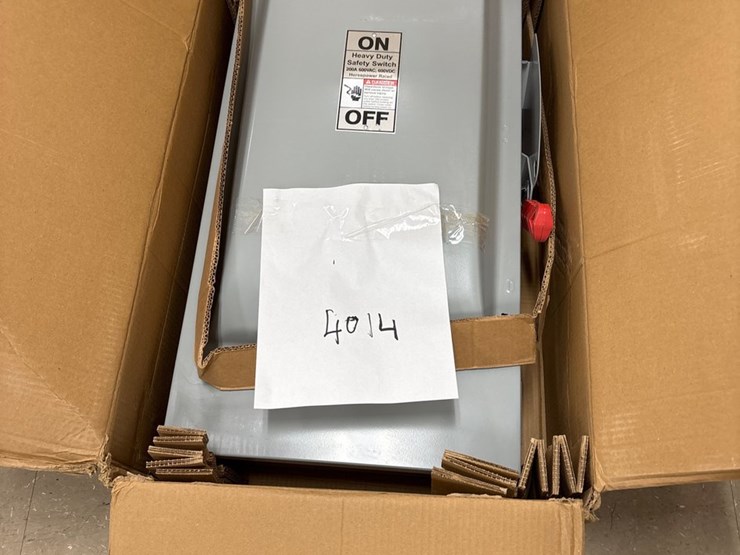 #4014-•-seimens-heavy-duty-safety-switch-image-1
