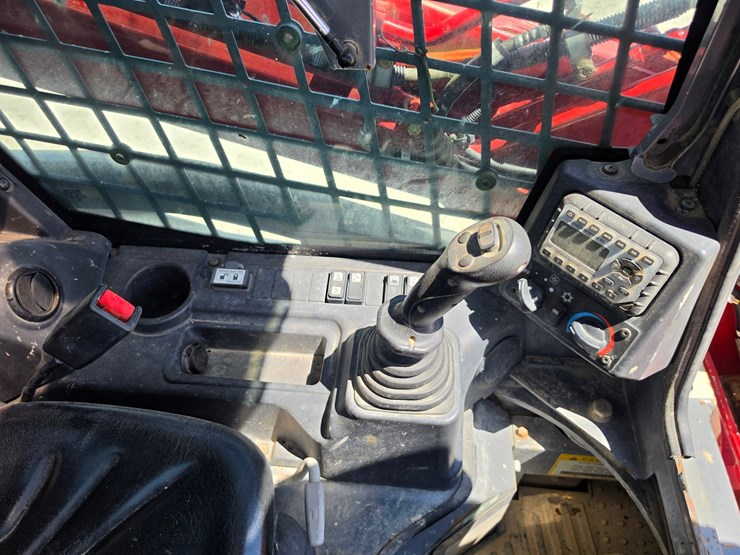 2018-takeuchi-tl10v2-image-11