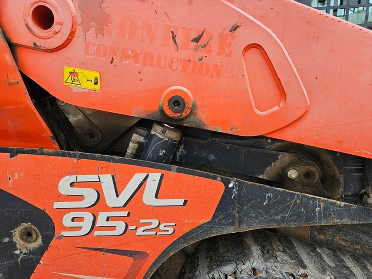 kubota-svl95-2s-image-17