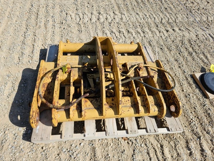 #5193-•-hydraulic-quick-coupler-plate-image-1
