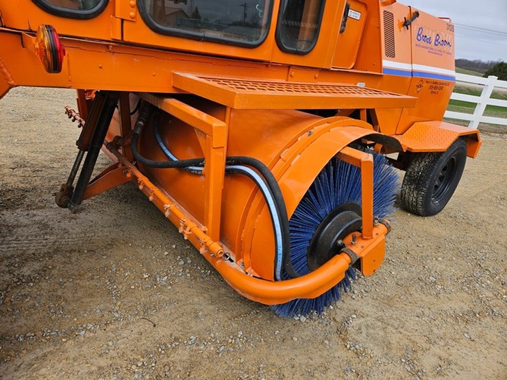 #5061-•-broce-sweeper-broom-image-11