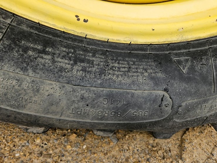john-deere-4700-image-93