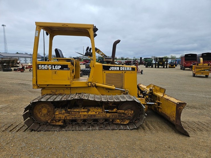 deere-550g-lgp-image-6