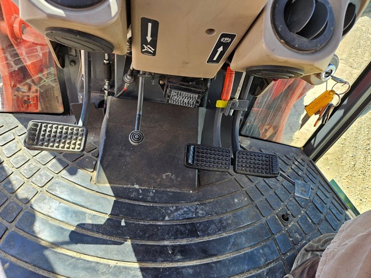 kubota-m7040-image-29