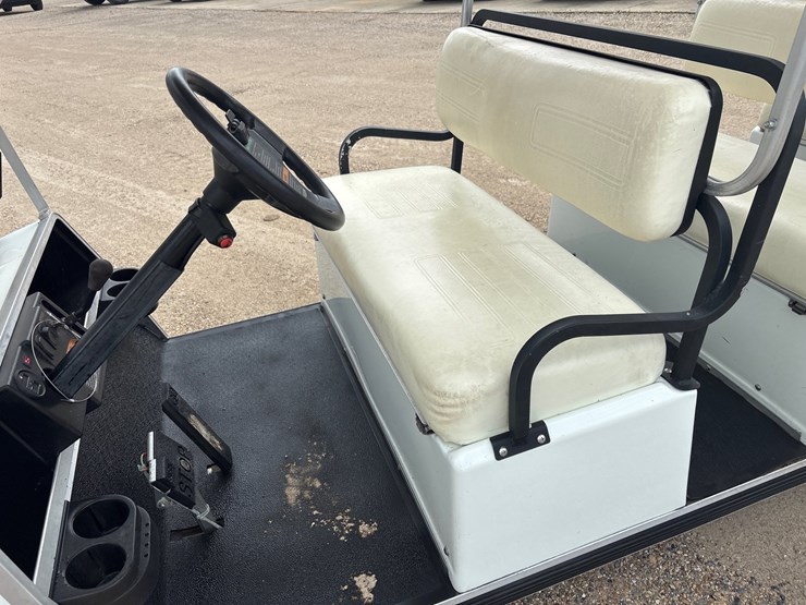 #73-•-2017-club-car-|-no-title-image-5