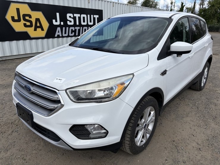 2017-ford-escape-image-1