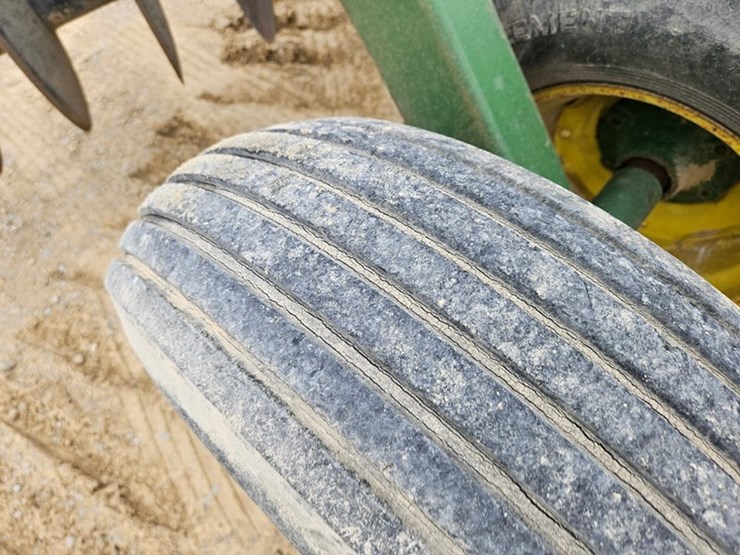 john-deere-215-image-28