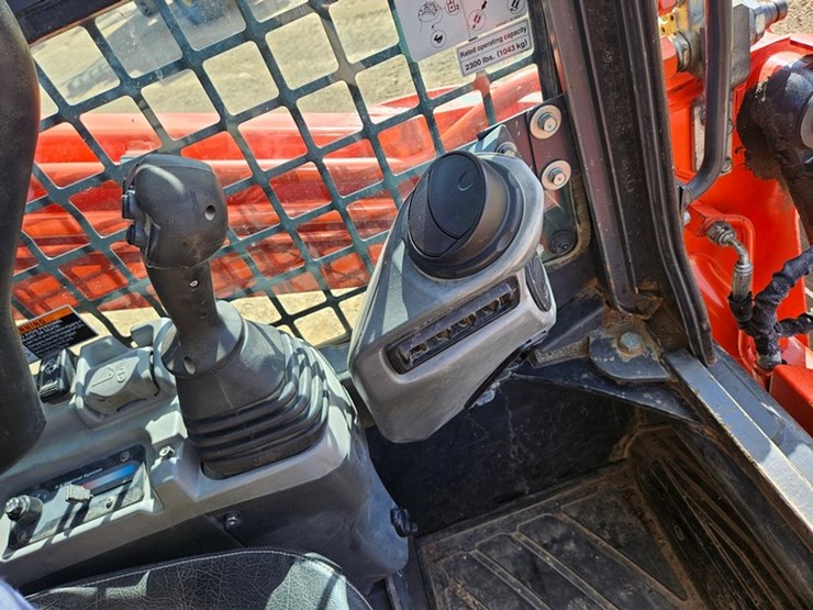 2020-kubota-svl75-2-image-33