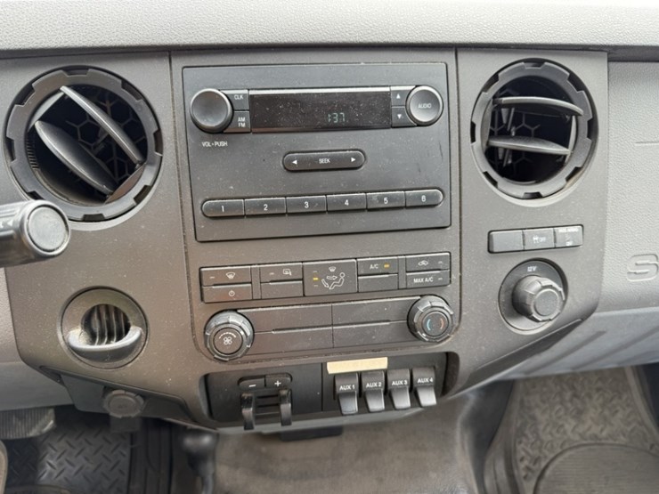 2016-ford-f250-sd-image-30