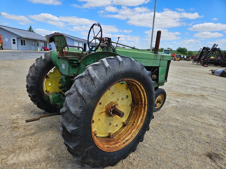 john-deere-70-image-5
