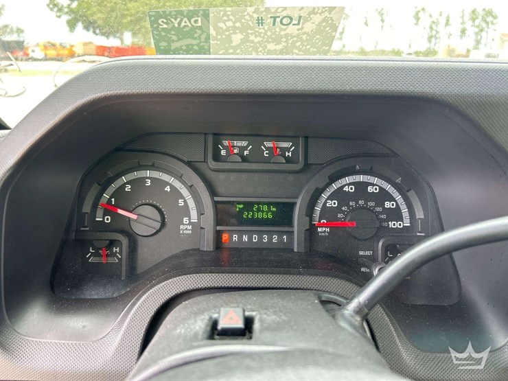 2015-ford-e450-image-17