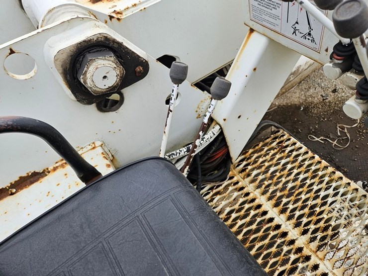 2005-international-durastar-4300-image-25