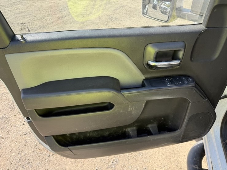 2016-gmc-sierra-2500-image-23