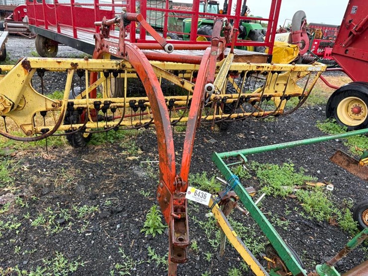 new-holland-256-image-9