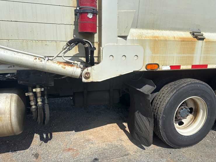 #6-•-2017-peterbilt-heil-front-loader-image-24