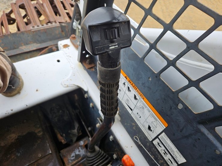 bobcat-873-image-16
