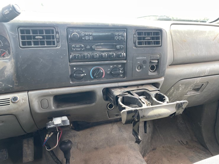 2004-ford-f450-image-25