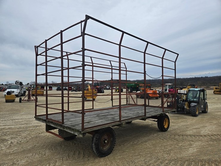 #5215-•-bale-wagon-minnesota-gear-image-5