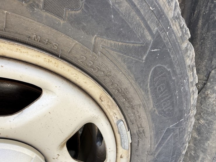 2008-ford-escape-image-16