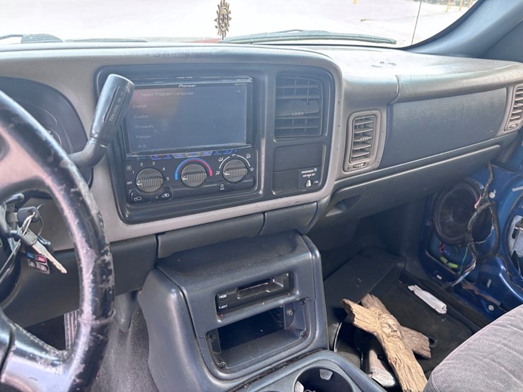 2000-chevrolet-1500-image-10