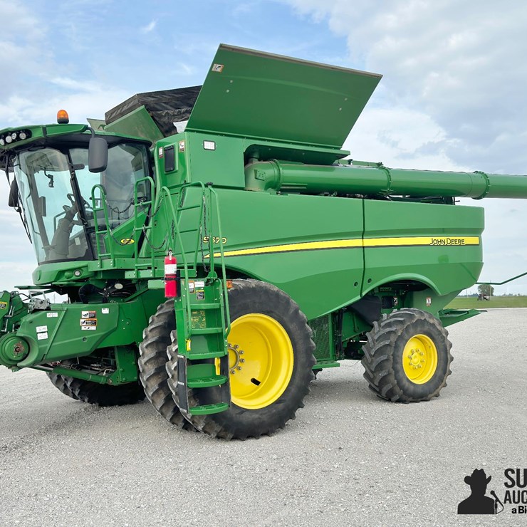 2017 JOHN DEERE S670