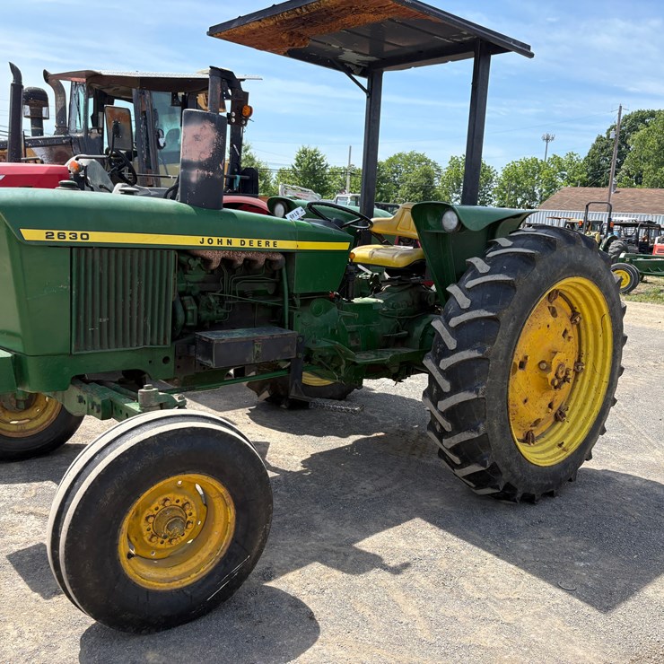 JOHN DEERE 2630