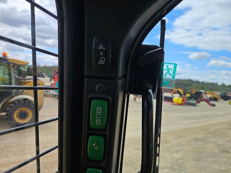 2019-wacker-neuson-sw28-image-34