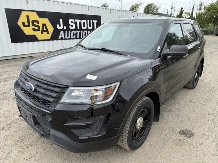 2017-ford-explorer-image-1