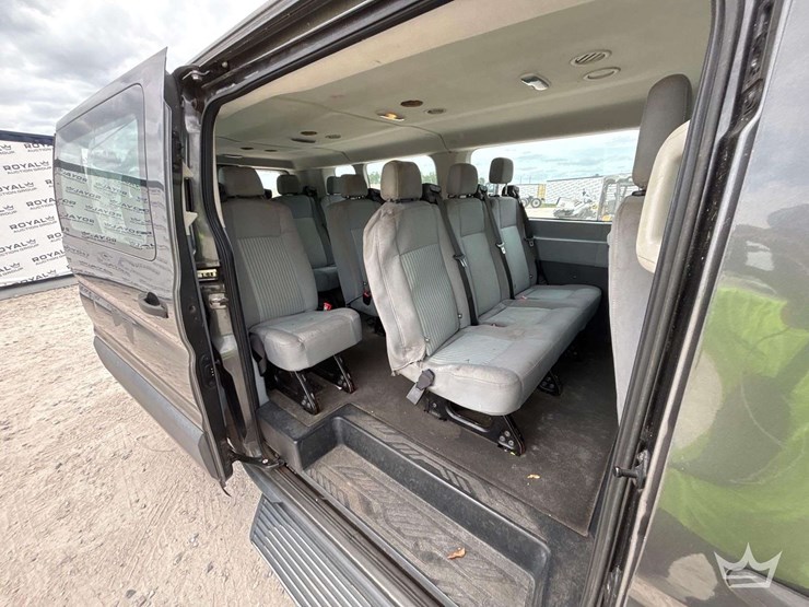 2017-ford-transit-image-19