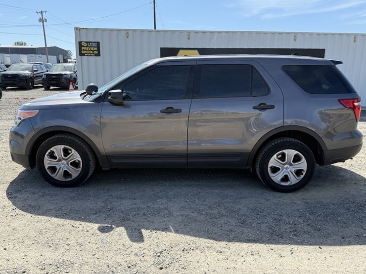 2015-ford-explorer-image-7