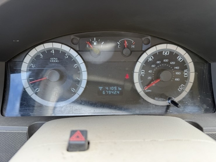 2009-ford-escape-image-25