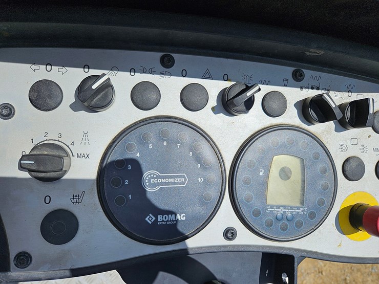 bomag-bw120-image-18