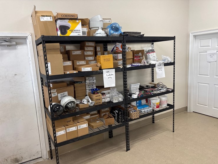 #4012-•-two-shelving-units-image-3