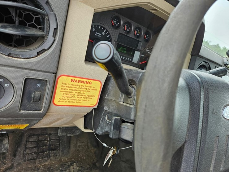 2008-ford-f550-image-41