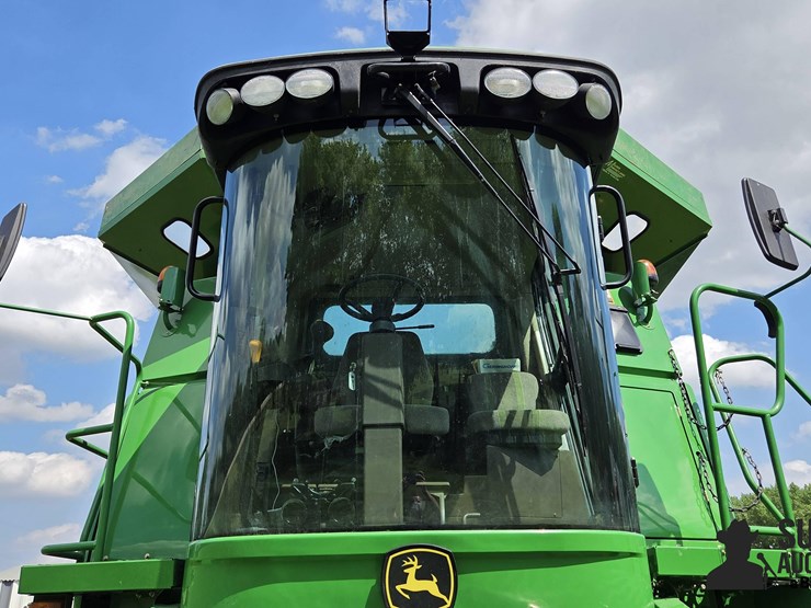 2010-john-deere-9570-sts-image-9