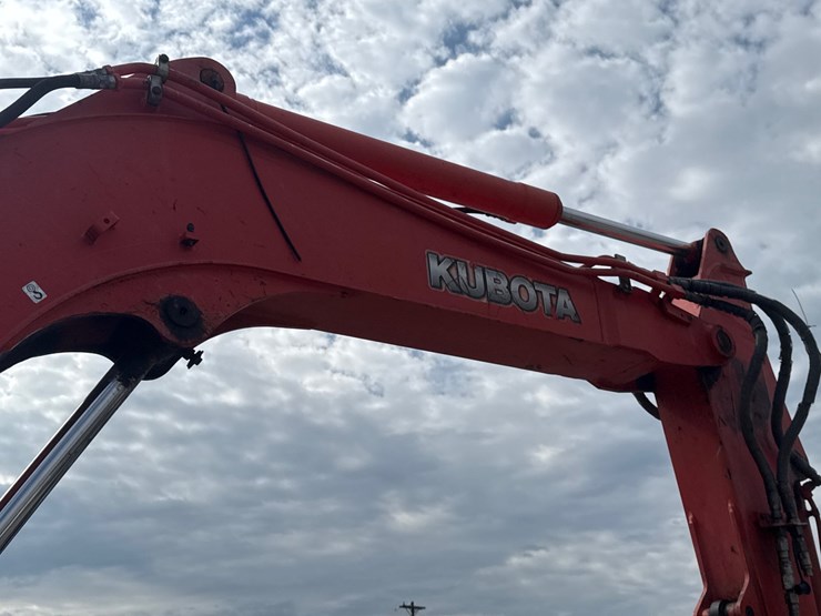 2012-kubota-kx080-3-image-9