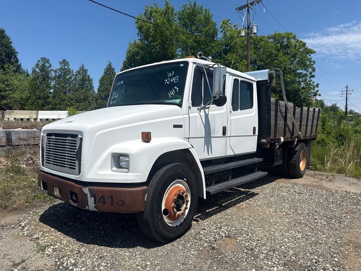 2003-freightliner-fl80-image-62