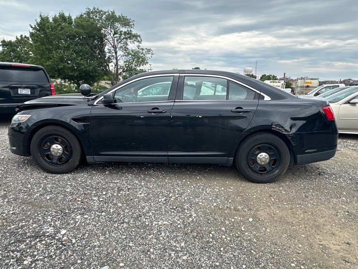 #36-•-2018-ford-interceptor-image-4