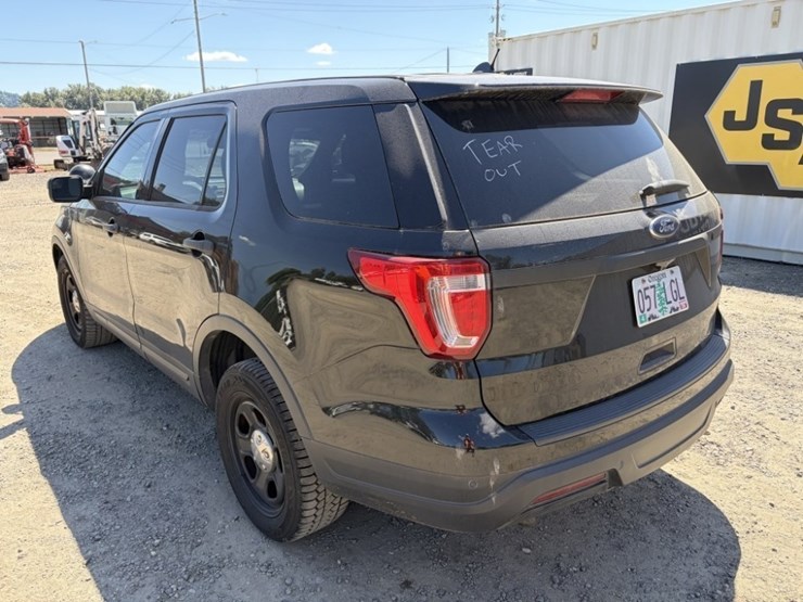 2018-ford-explorer-image-6