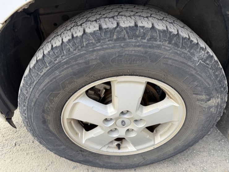 2009-ford-escape-image-15
